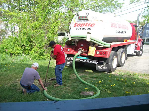 Septic Tank Pumping, Cleaning, & Repairs