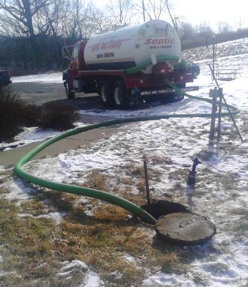 Septic Tank Emergency Cleaning and Repair